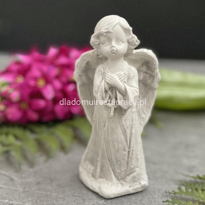 Aniołek komunijny Opiekun z krzyżem.jpg